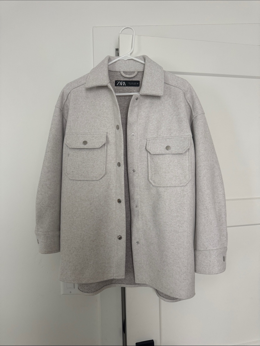 Zara women’s Light Gray Wool Shacket Jacket